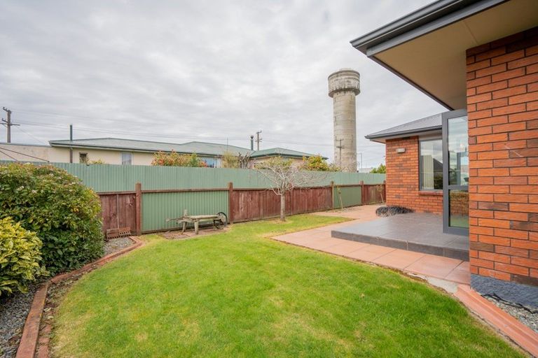 Photo of property in 6 Queen Street, Winton, 9720