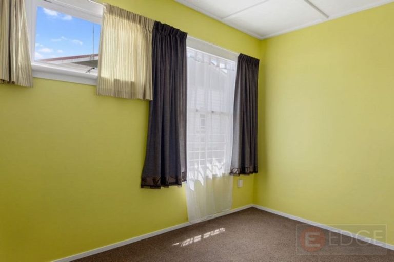 Photo of property in 30 Douglas Street, Grasmere, Invercargill, 9810