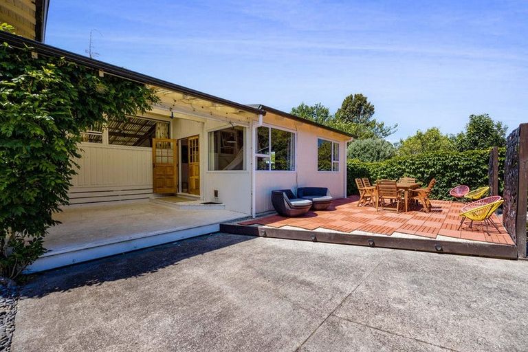 Photo of property in 187 South Road, Hawera, 4610