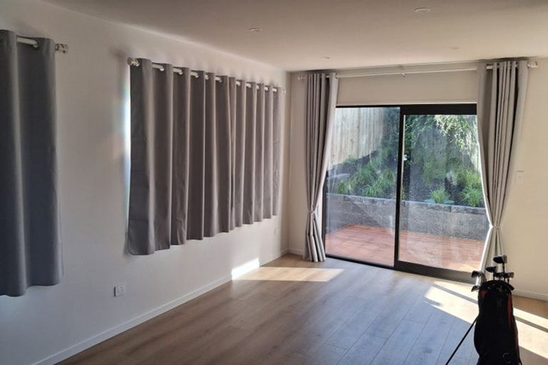 Photo of property in 3 Vanbrugh Place, Bucklands Beach, Auckland, 2014