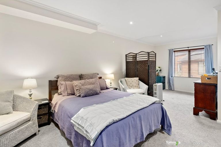 Photo of property in 25 Futuna Close, Karori, Wellington, 6012