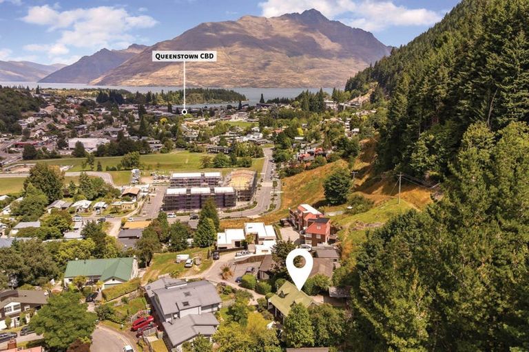 Photo of property in 5 Kiely Lane, Queenstown, 9300