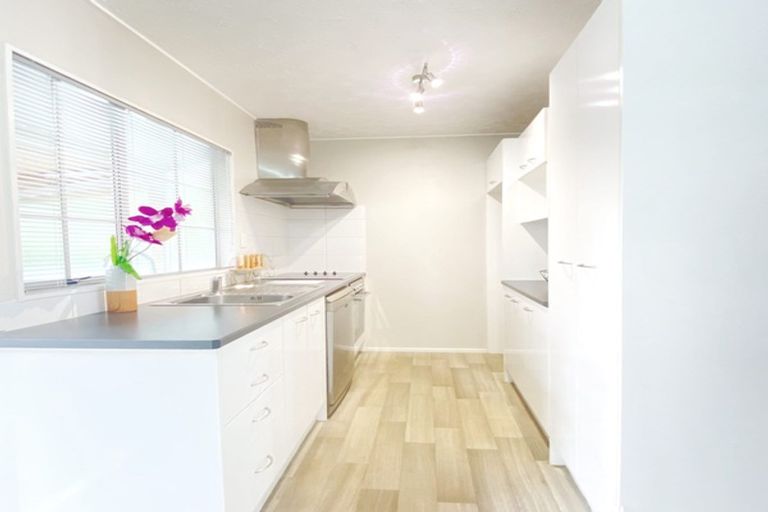 Photo of property in 3/63 Kenderdine Road, Papatoetoe, Auckland, 2025