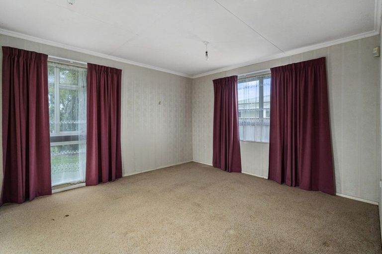 Photo of property in 8 Egmont Place, Westbrook, Palmerston North, 4412