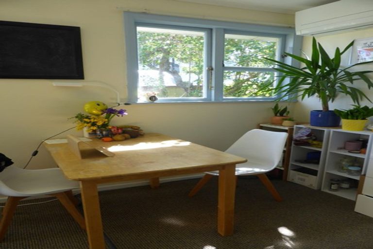 Photo of property in 5e Harrold Street, Highbury, Wellington, 6012