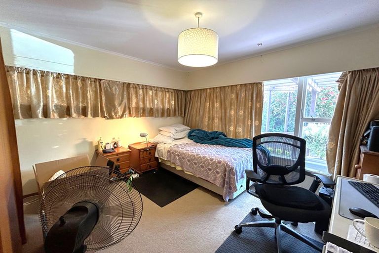 Photo of property in 10 Anakiwa Place, Milford, Auckland, 0620