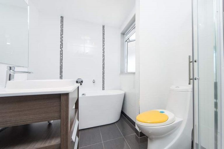 Photo of property in 291 Swanson Road, Ranui, Auckland, 0612