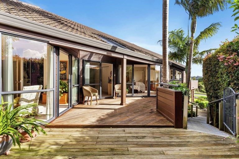 Photo of property in 20a Evelyn Road, Cockle Bay, Auckland, 2014