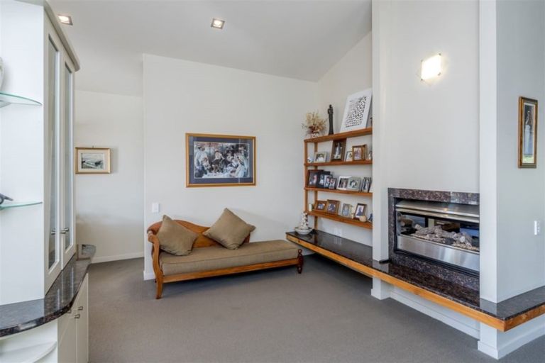 Photo of property in 52 Manakau Heights Drive, Manakau, Otaki, 5583