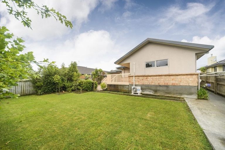 Photo of property in 21 Johnstone Drive, Fitzherbert, Palmerston North, 4410