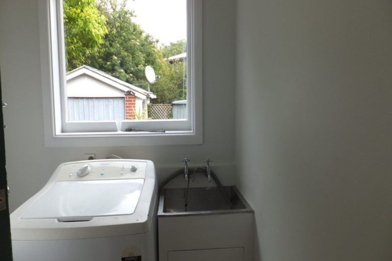 Photo of property in 1/65 Maidstone Road, Ilam, Christchurch, 8041