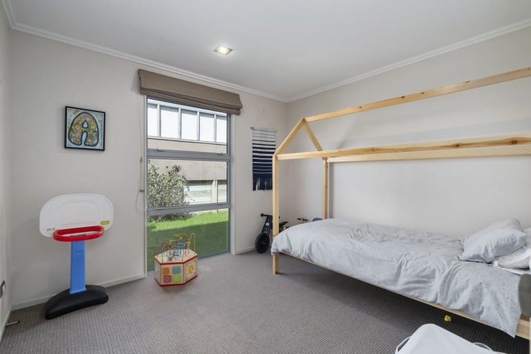 Photo of property in 20 Parkvue Drive, Bell Block, New Plymouth, 4312