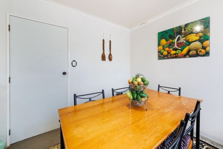 Photo of property in 70 Meadowvale Drive, Levin, 5510