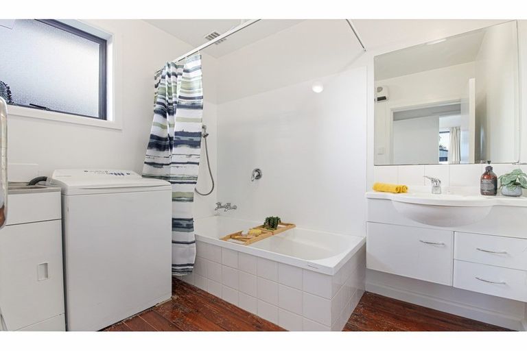 Photo of property in 6 Jennings Place, Rangiora, 7400