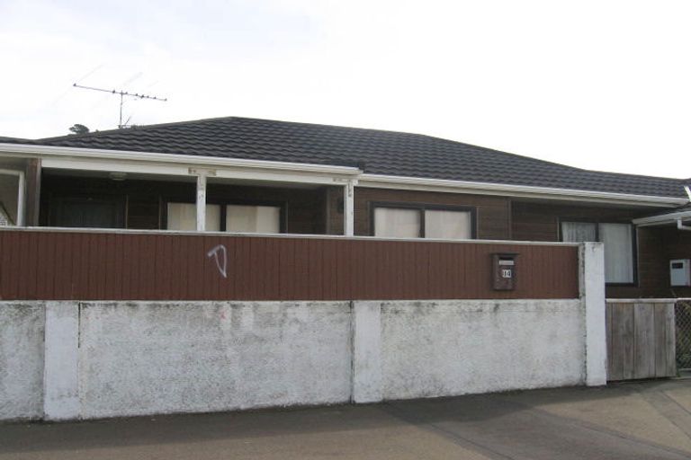 Photo of property in 114 Freyberg Street, Lyall Bay, Wellington, 6022