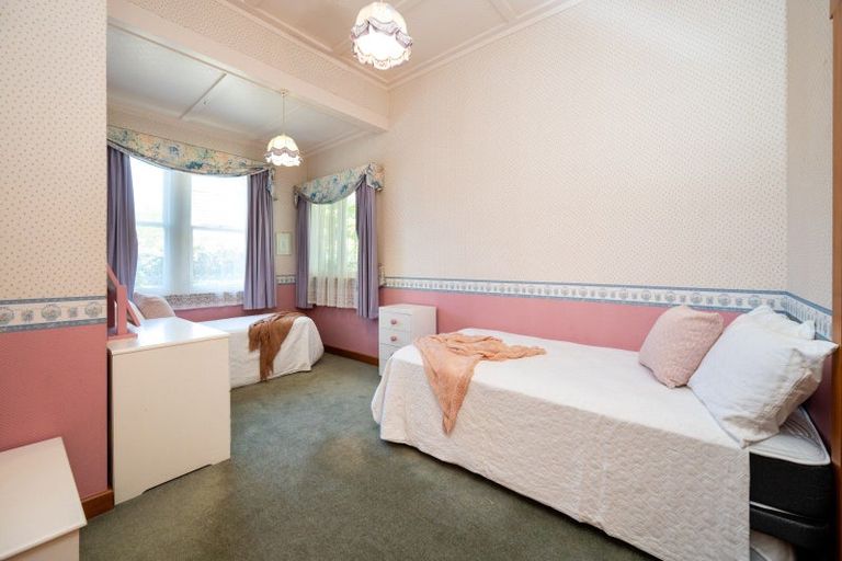 Photo of property in 81 Te Mata Road, Havelock North, 4130