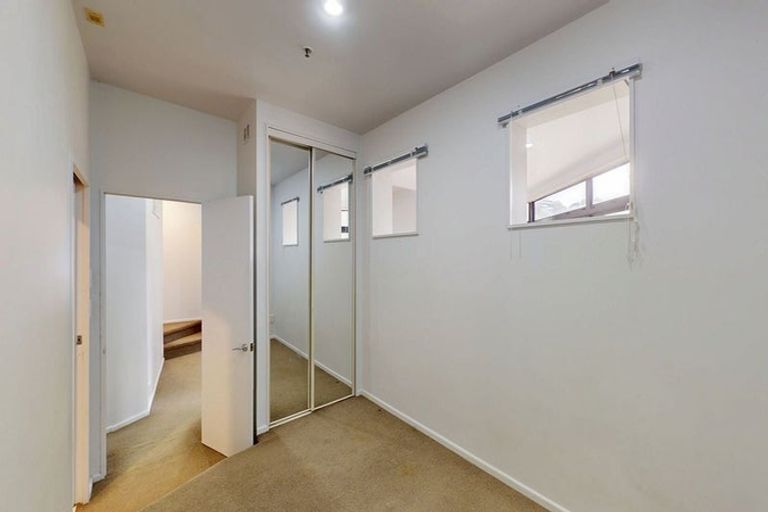 Photo of property in Terrace Garden Apartments, 11c/120 The Terrace, Wellington Central, Wellington, 6011