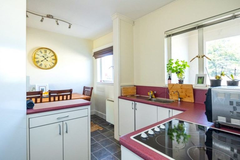 Photo of property in 1-12/48 The Bay Hill, Timaru, 7910