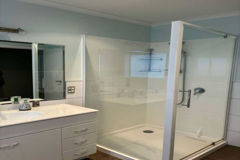 Photo of property in 18a Nathan Street, Tawa, Wellington, 5028