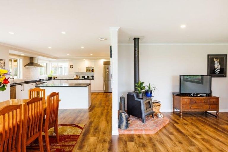 Photo of property in 322 Finnis Road, Pohangina, Feilding, 4775