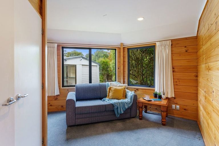 Photo of property in 16 Alexander Street, Waikanae, 5036