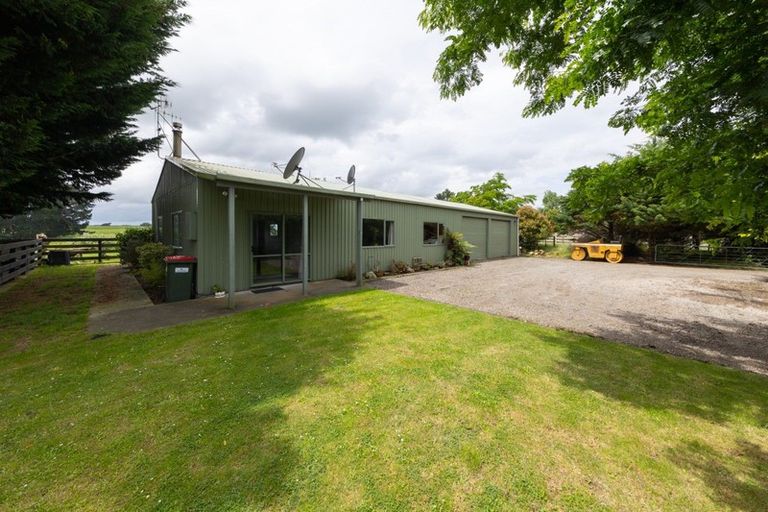 Photo of property in 865 Reid Line East, Bunnythorpe, Palmerston North, 4481