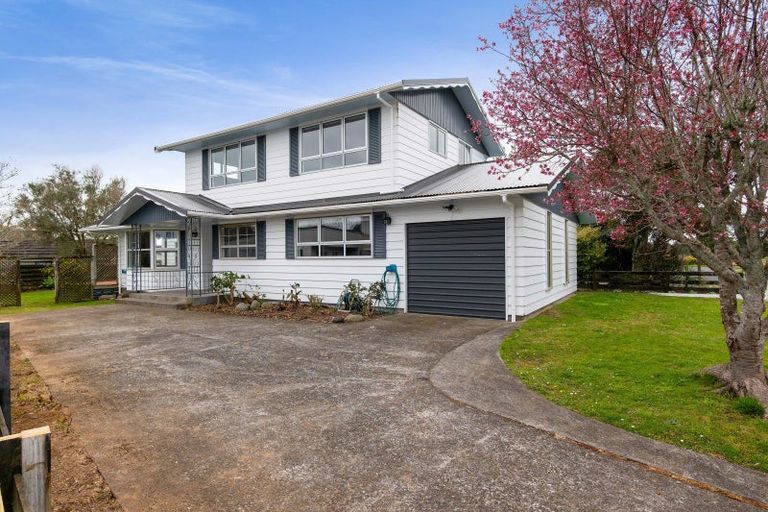 Photo of property in 7 Rennell Street, Frankleigh Park, New Plymouth, 4310