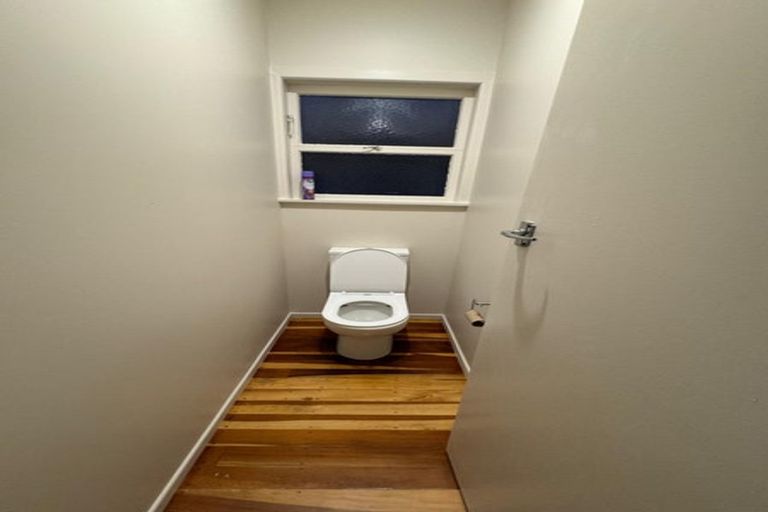 Photo of property in 29 Hillcrest Grove, Hillpark, Auckland, 2102