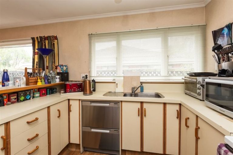 Photo of property in 1/44 Division Street, Riccarton, Christchurch, 8041