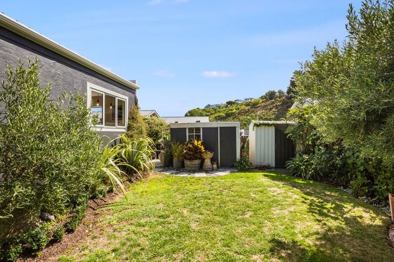 Photo of property in 138 Mana Esplanade, Paremata, Porirua, 5026