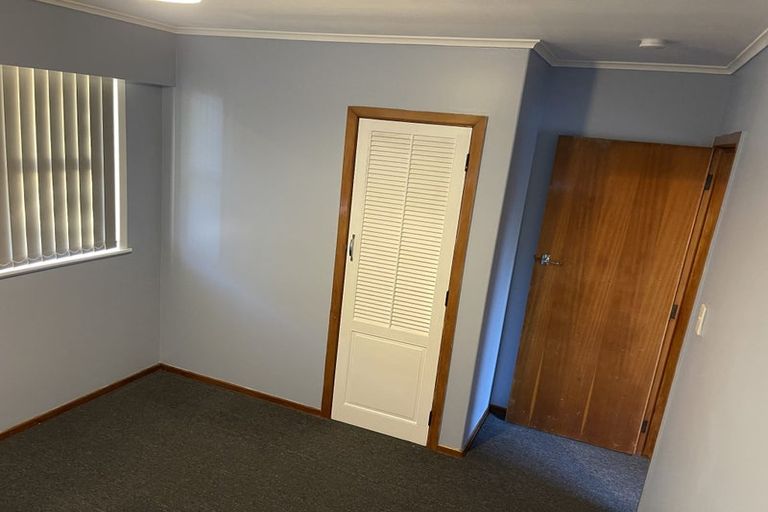 Photo of property in 116 Edgewater Drive, Pakuranga, Auckland, 2010