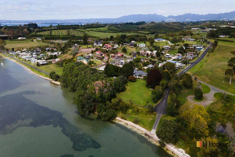 Photo of property in 30a Harbour View Road, Tahawai, Katikati, 3170