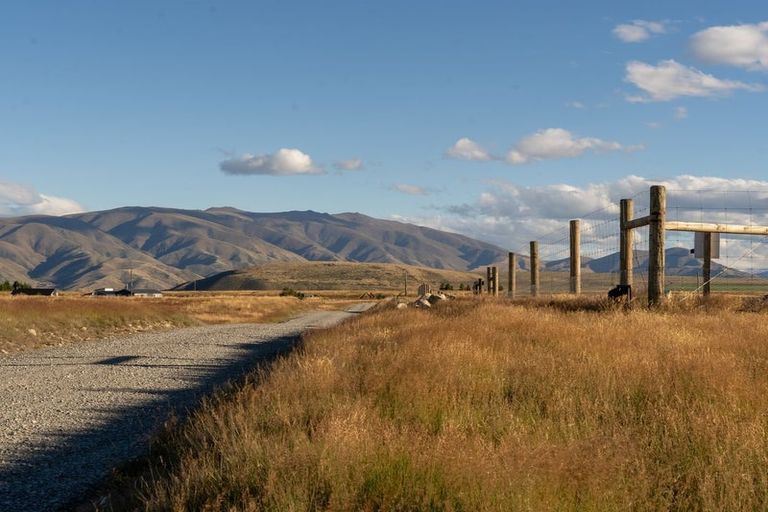 Photo of property in 130 Manuka Terrace, Ben Ohau, Twizel, 7999