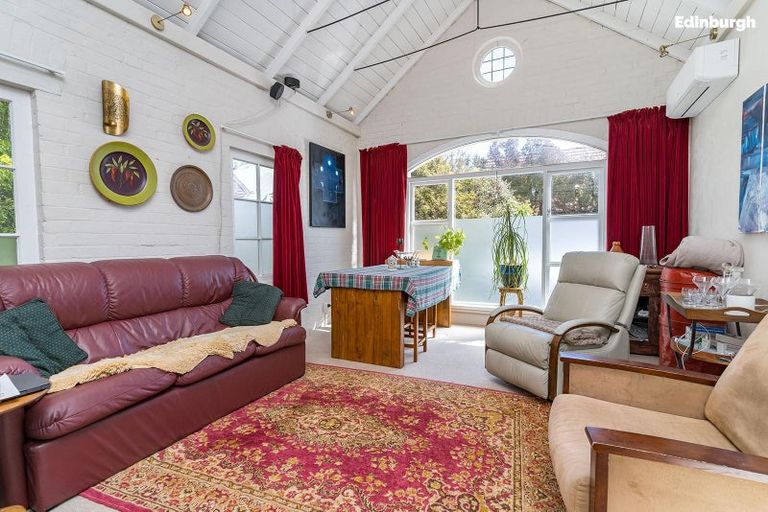 Photo of property in Claremont House, 24 Melrose Street, Roslyn, Dunedin, 9010