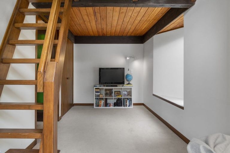 Photo of property in 92 Darraghs Road, Brookfield, Tauranga, 3110