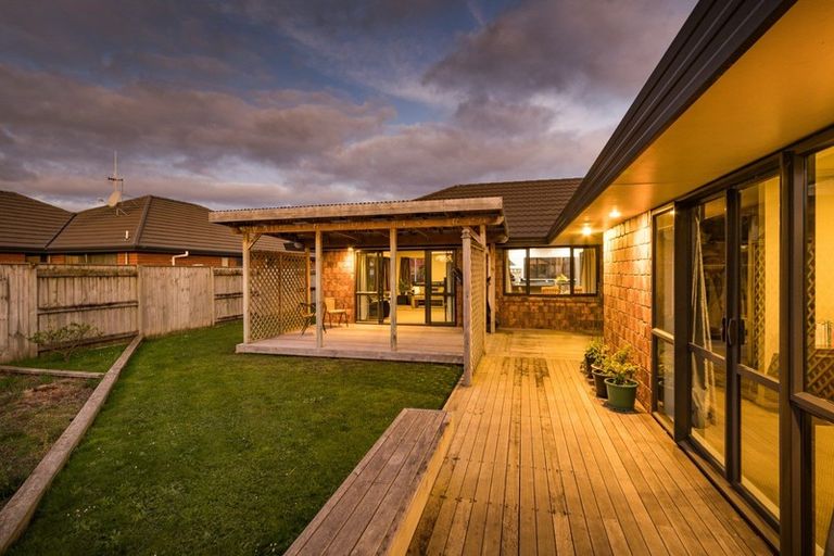 Photo of property in 39 Rosalie Terrace, Kelvin Grove, Palmerston North, 4414