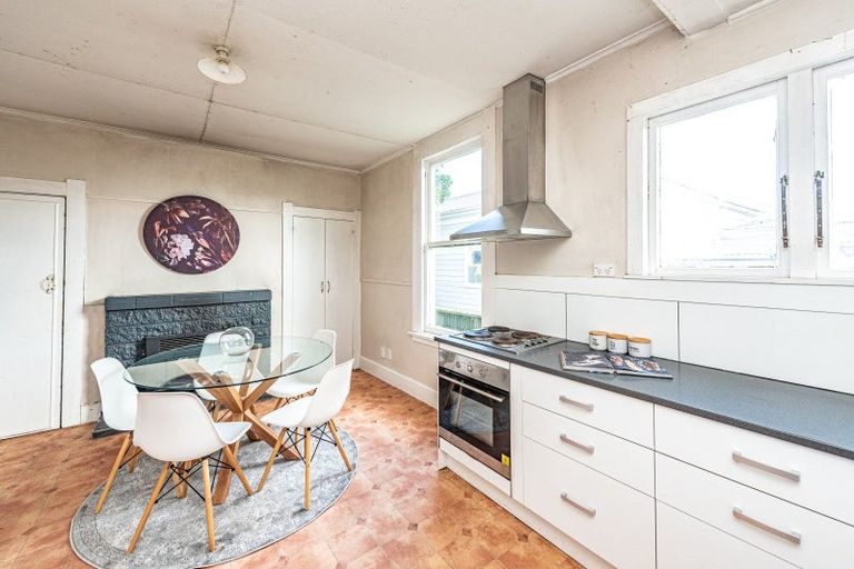 Photo of property in 42 Bignell Street, Gonville, Whanganui, 4501