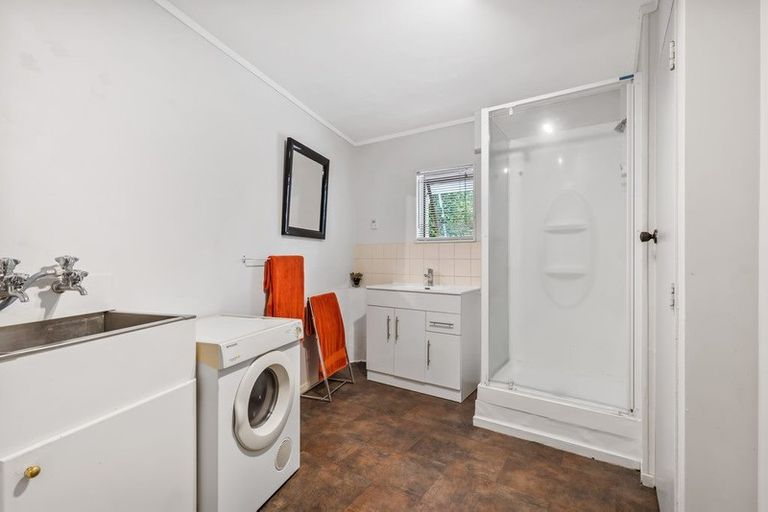 Photo of property in 1 Cliff Lane, Glenbrook, Waiuku, 2681