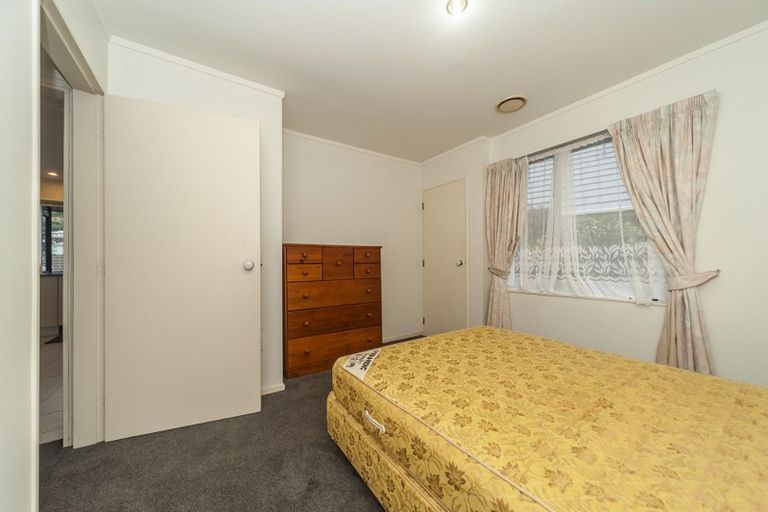 Photo of property in 2 Erskine Close, Island Bay, Wellington, 6023