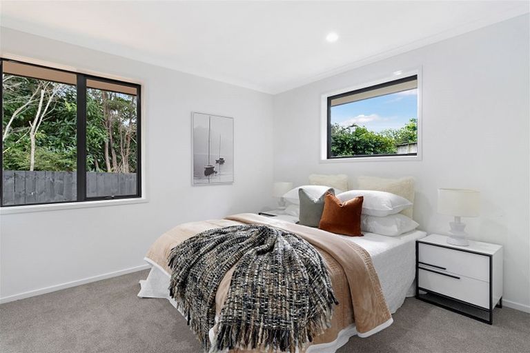 Photo of property in 21a Chelmsley Avenue, Henderson, Auckland, 0612