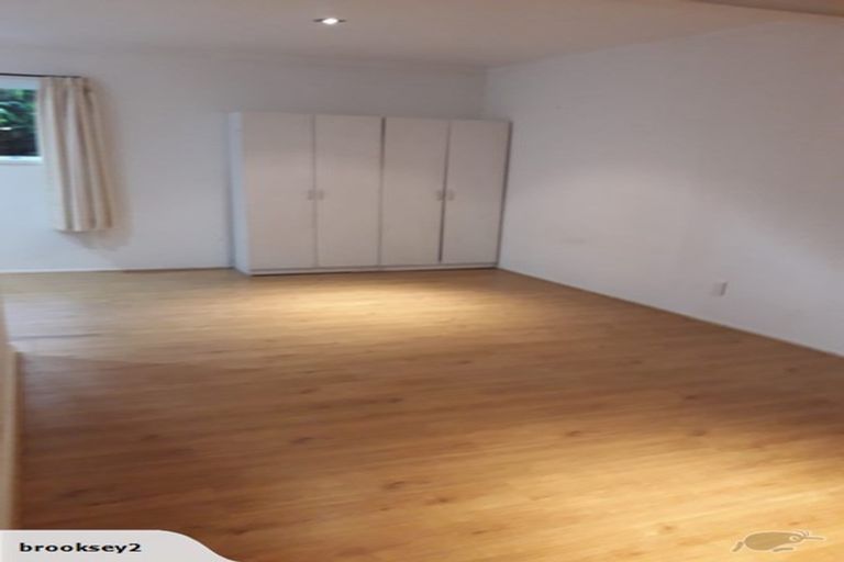 Photo of property in 137 Albany Highway, Unsworth Heights, Auckland, 0632