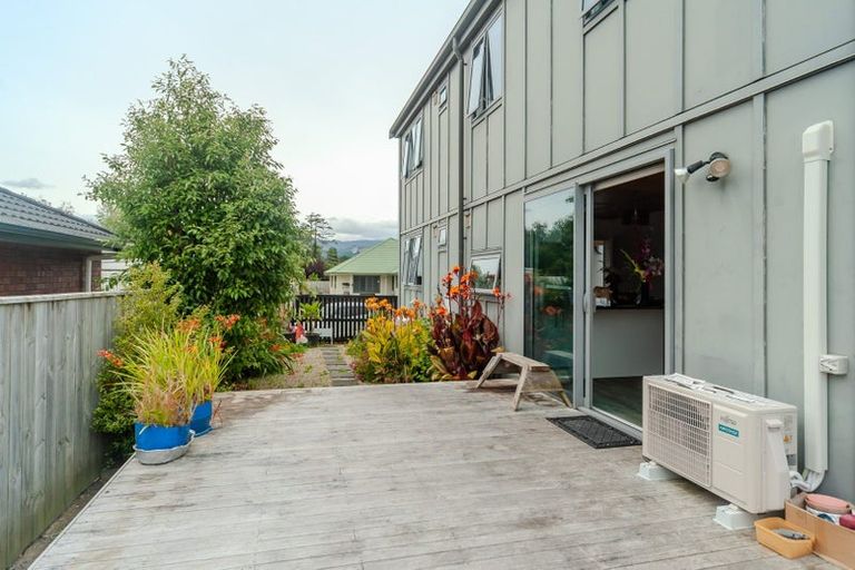 Photo of property in 5 Waihurihia Street, Otaki, 5512