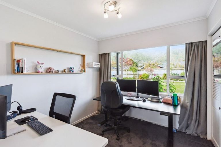 Photo of property in 4 Belvedere Avenue, Waikanae, 5036