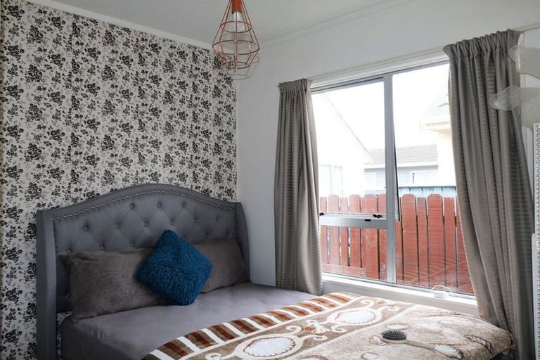 Photo of property in 18 Plunket Avenue, Petone, Lower Hutt, 5012