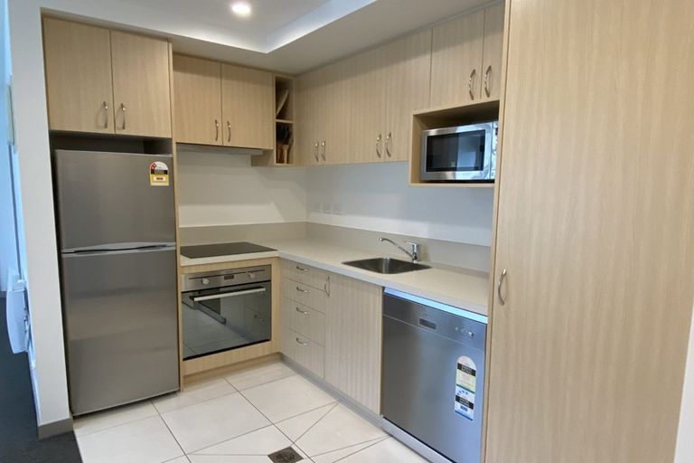 Photo of property in La Residence Du Lac, 34/527 Frankton Road, Queenstown, 9300