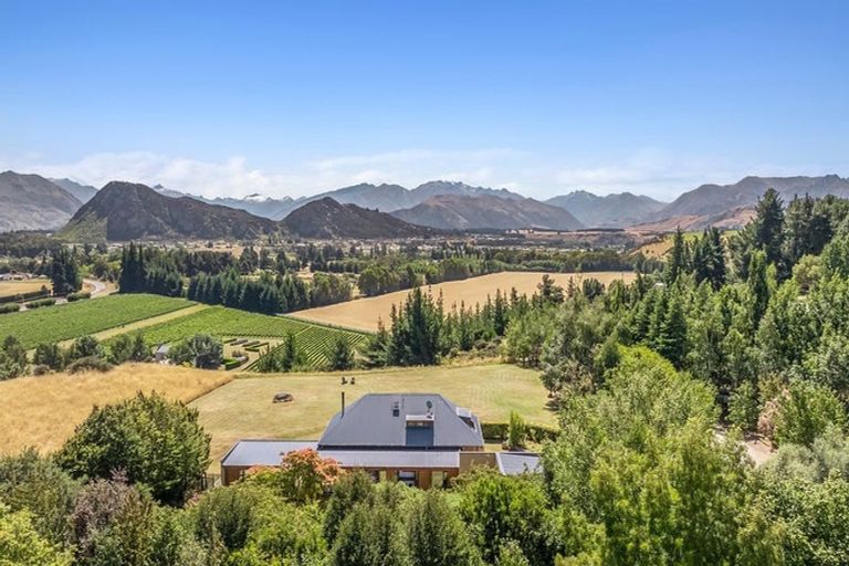 Photo of property in 475 Wanaka-luggate Highway, Wanaka, 9382