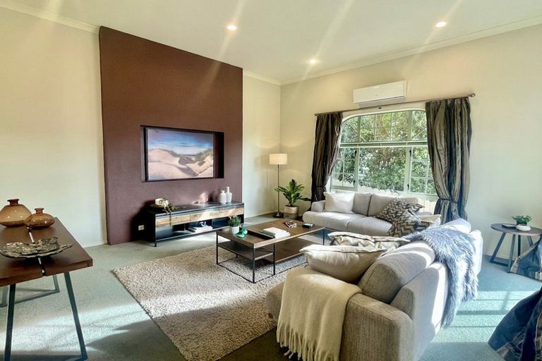 Photo of property in 15 Reidy Place, Pukekohe, 2120