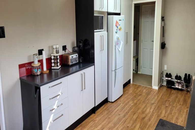 Photo of property in 147 Govett Avenue, Frankleigh Park, New Plymouth, 4310