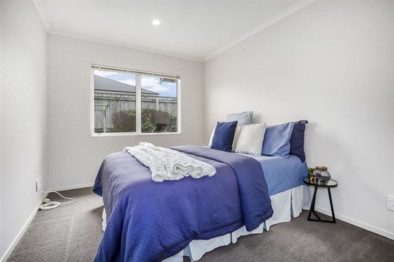Photo of property in 19 Kahurangi Heights, Aotea, Porirua, 5024