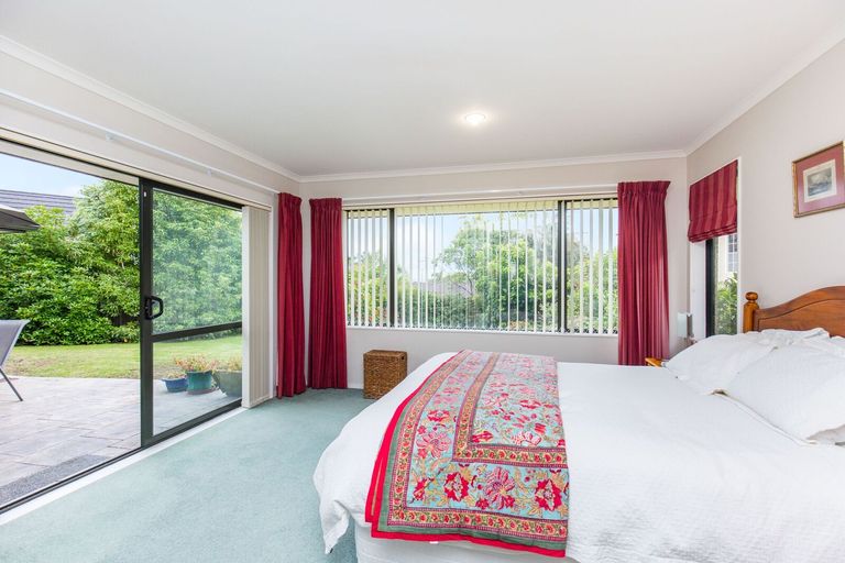 Photo of property in 274 Hill Road, The Gardens, Auckland, 2105